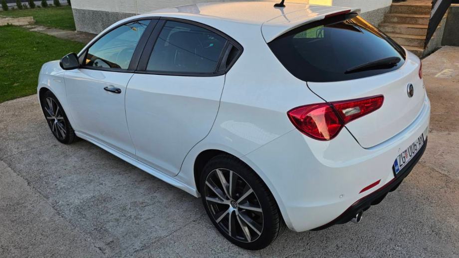 Alfa Romeo Giulietta 1.6 JTDm TCT Super Sportiva, fotografija 4