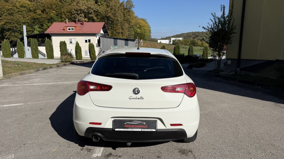 Alfa Romeo Giulietta 1,6jtd, fotografija 10