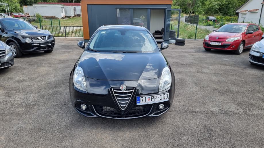 Alfa Romeo Giulietta 2,0**12 MJESECI JAMSTVO,VELIKI SERVIS**