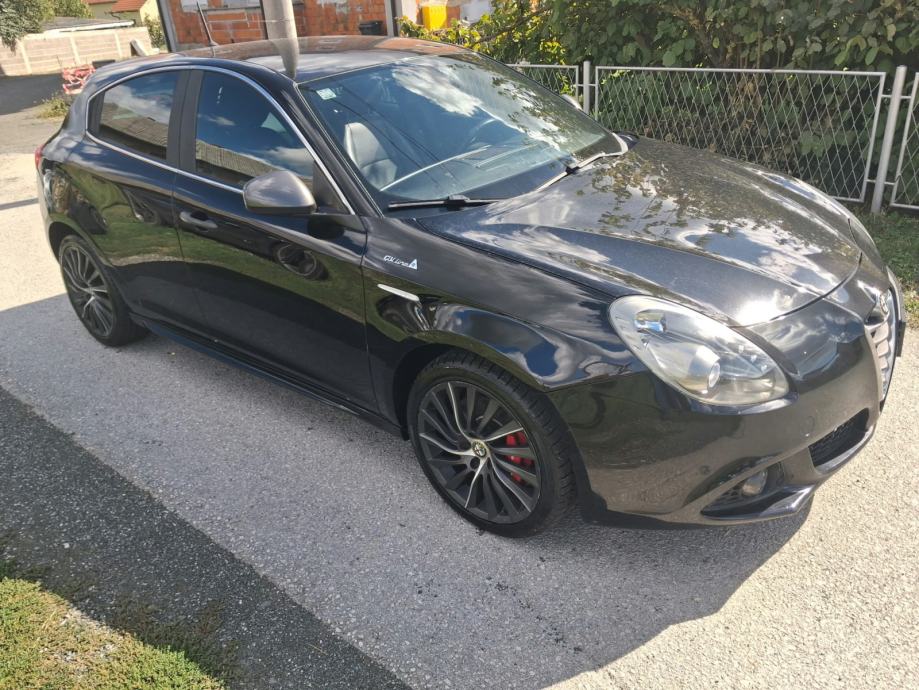 Alfa Romeo Giulietta 2,0 JTDM QV LINE, fotografija 4