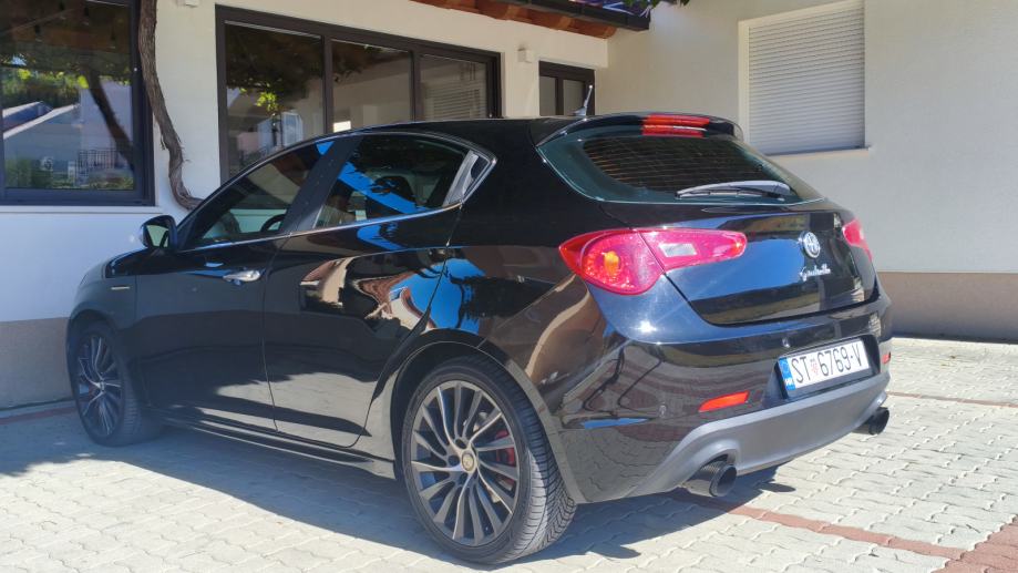 Alfa Romeo Giulietta 2,0, fotografija 7