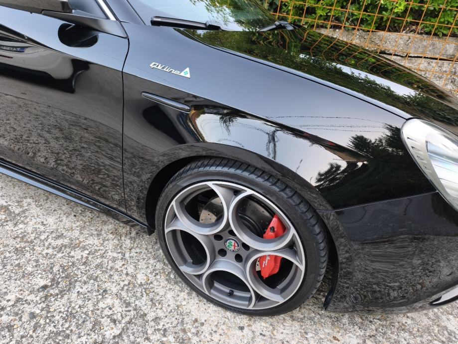 Alfa Romeo Giulietta 2,0, fotografija 3