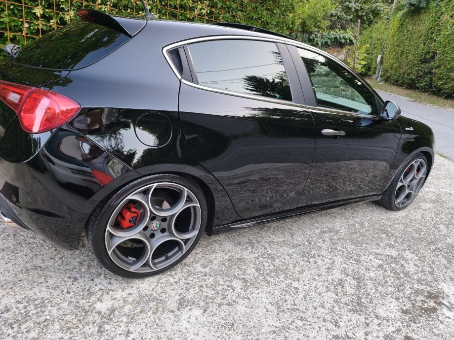Alfa Romeo Giulietta 2,0, fotografija 4
