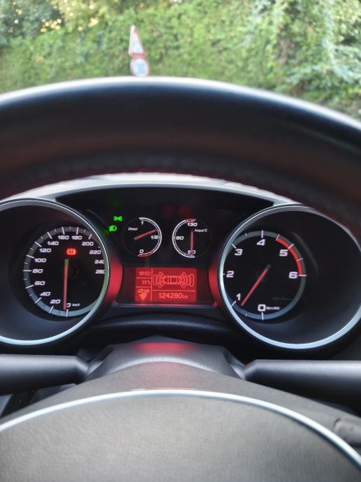 Alfa Romeo Giulietta 2,0, fotografija 15