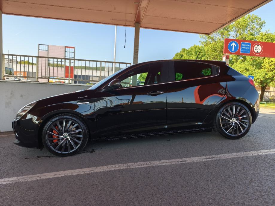 Alfa Romeo Giulietta 2,0, fotografija 18