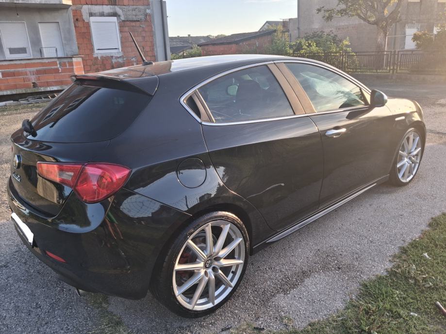 Alfa Romeo Giulietta 2,0 Sportiva QV! ATRAKTIVAN!, fotografija 6