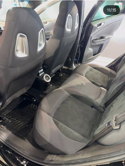 Alfa Romeo Giulietta 2,0jtdm XENON/NAVI/PANORAMA, fotografija 8