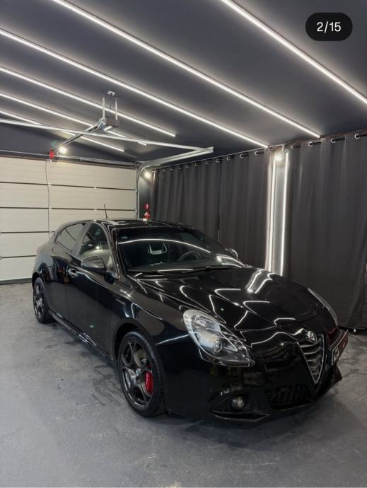 Alfa Romeo Giulietta 2,0jtdm XENON/NAVI/PANORAMA, fotografija 2
