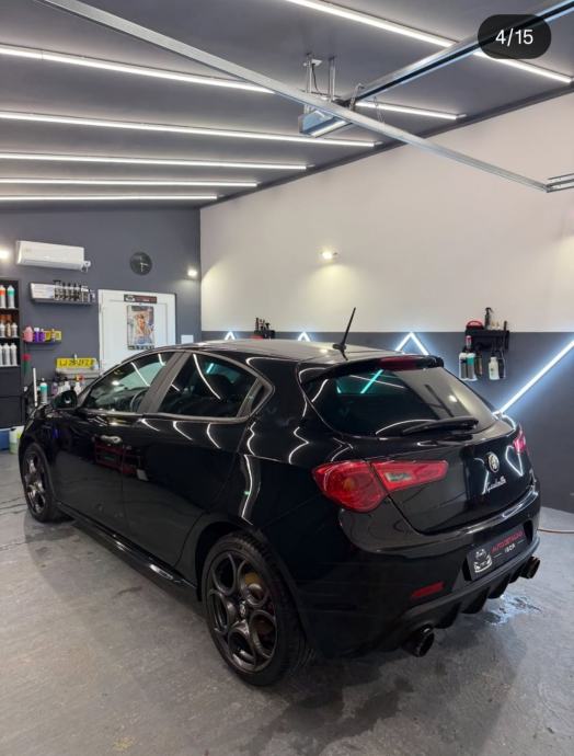 Alfa Romeo Giulietta 2,0jtdm XENON/NAVI/PANORAMA, fotografija 4