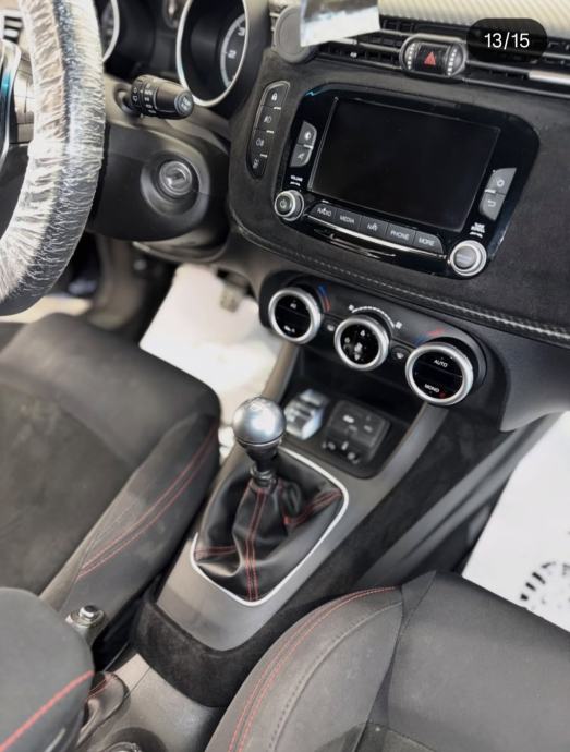 Alfa Romeo Giulietta 2,0jtdm XENON/NAVI/PANORAMA, fotografija 10