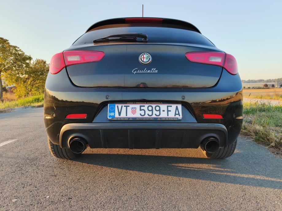 Alfa Romeo Giulietta 2,0jtdm XENON/NAVI/PANORAMA, fotografija 14