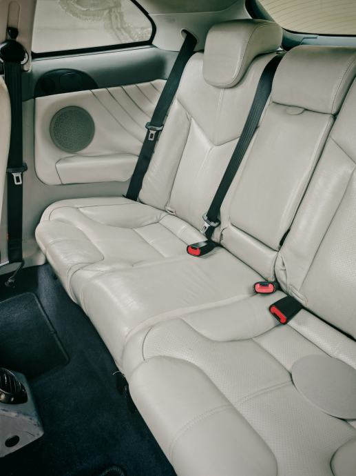 Alfa Romeo GT 1,9 JTD M-Jet, fotografija 12