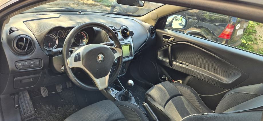 Alfa Romeo MiTo 1,3 JTDM/1. lak, fotografija 10