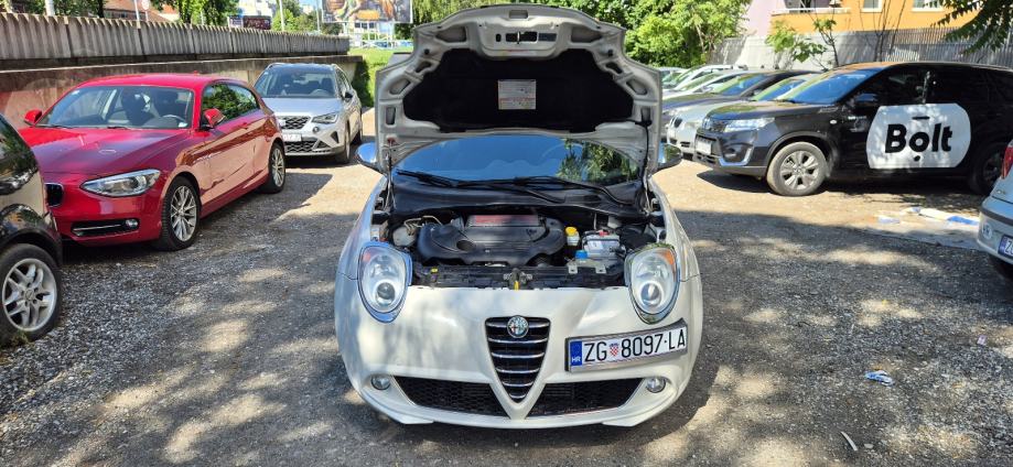 Alfa Romeo MiTo 1,3 JTDM/1. lak, fotografija 9