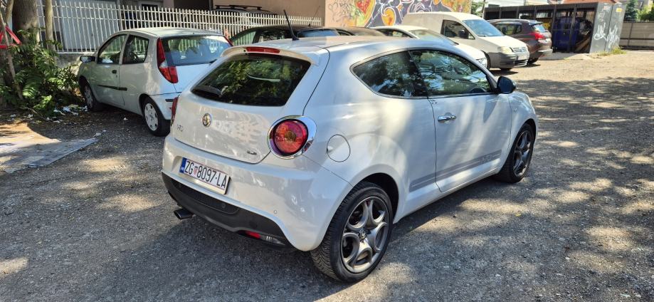 Alfa Romeo MiTo 1,3 JTDM/1. lak, fotografija 6