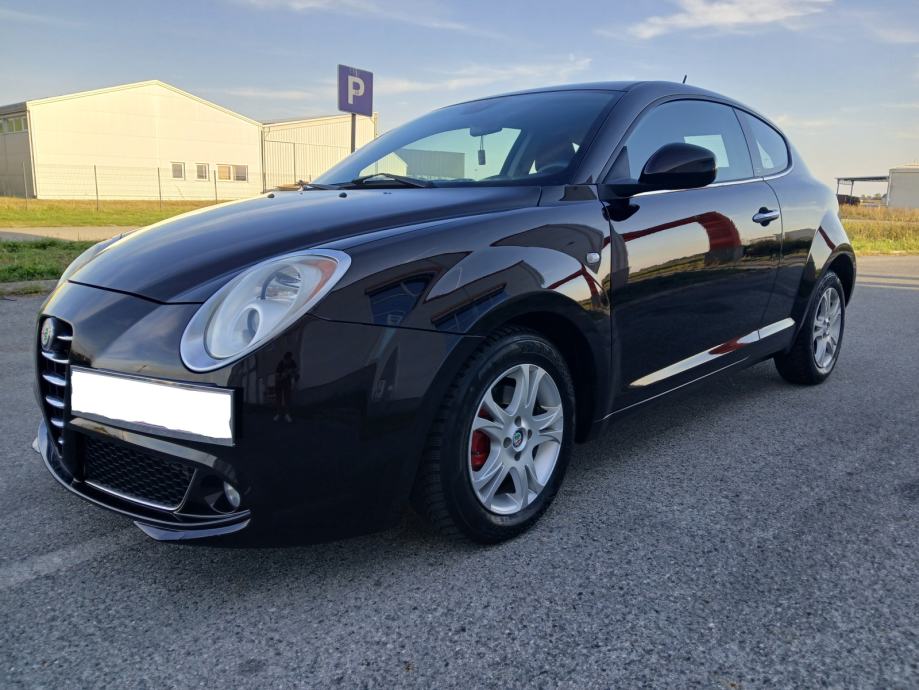 Alfa Romeo MiTo 1,3 JTDM-PERLA CRNA-IZVRSNO STANJE-NAVI-reg 04/2027, fotografija 6