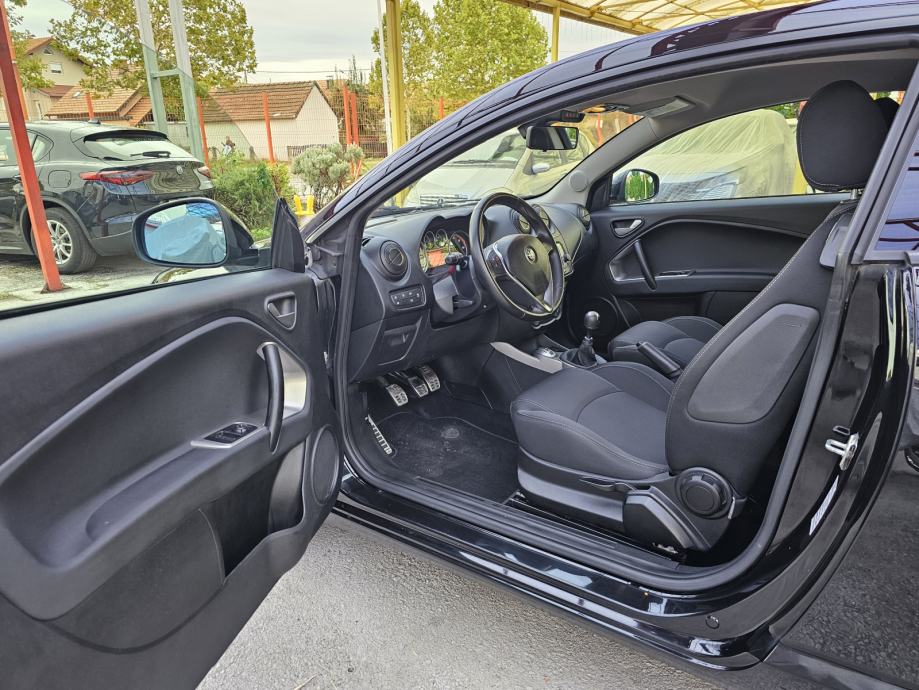 ALFA*ROMEO*MITO*2016.g*1.3 JTDM-95KS*DNA*PROGRESSION*alu"17**5990e**, fotografija 12