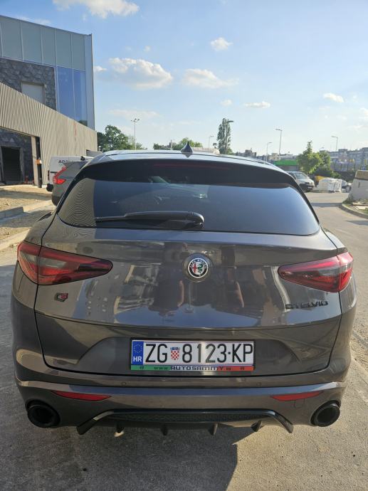 Alfa Romeo Stelvio 2,0 Turbo automatik, fotografija 5