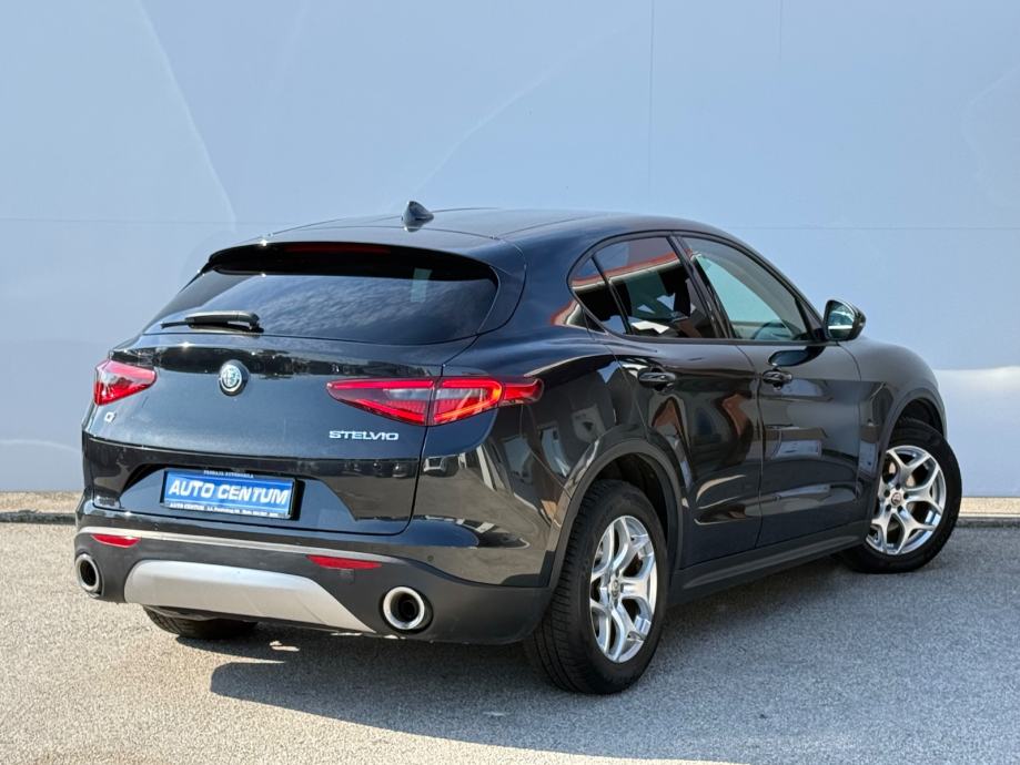 ALFA ROMEO STELVIO 2.2 BUSINESS AT8 Q4 | 24 MJ JAMSTVA | U PDV-U, fotografija 3