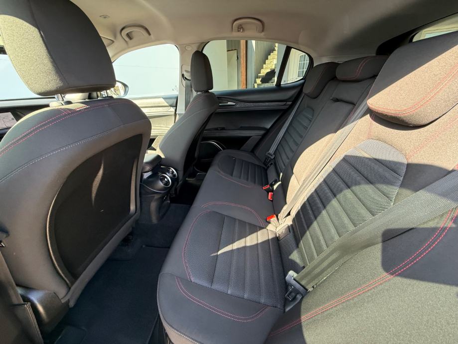 ALFA ROMEO STELVIO 2.2 BUSINESS AT8 Q4 | 24 MJ JAMSTVA | U PDV-U, fotografija 14