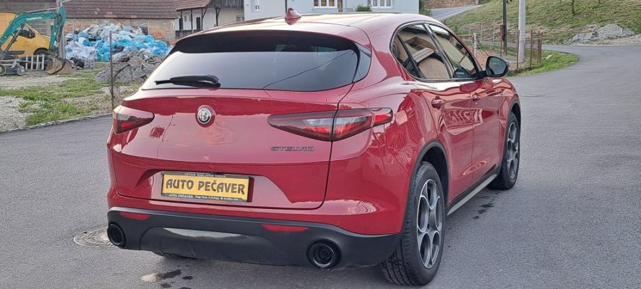 Alfa Romeo Stelvio 2,2 D Automatic Sprint, fotografija 4
