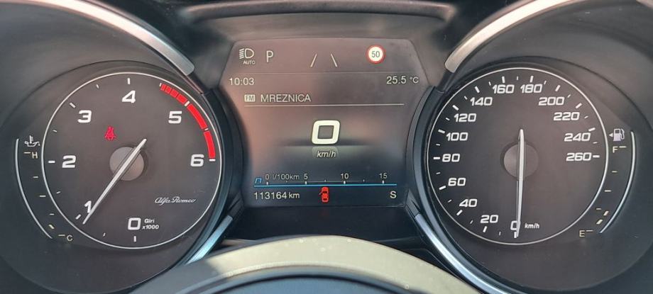 Alfa Romeo Stelvio 2,2 D Automatic Sprint, fotografija 10