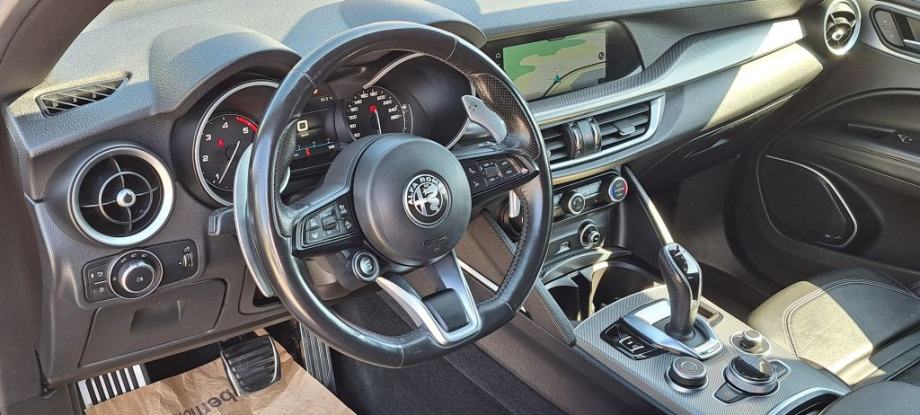 Alfa Romeo Stelvio 2,2 D Automatic Sprint, fotografija 12