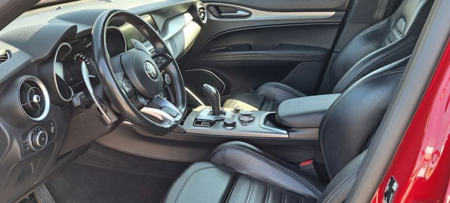 Alfa Romeo Stelvio 2,2 D Automatic Sprint, fotografija 14