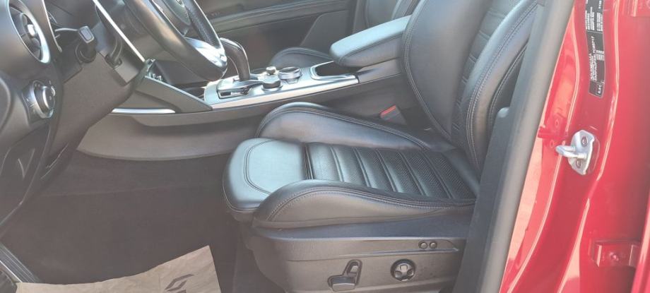 Alfa Romeo Stelvio 2,2 D Automatic Sprint, fotografija 16