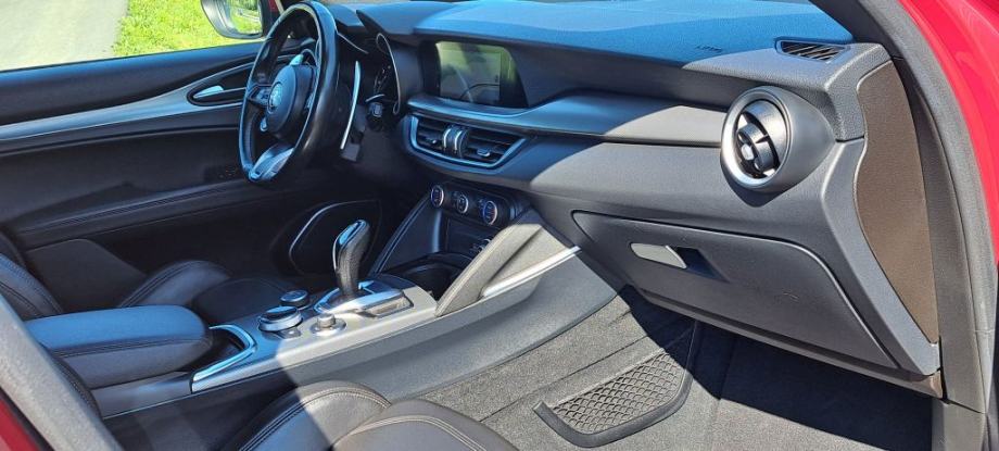 Alfa Romeo Stelvio 2,2 D Automatic Sprint, fotografija 19