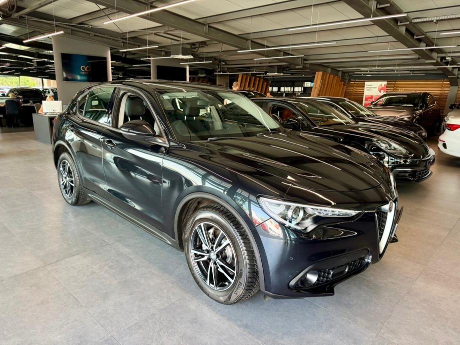Alfa Romeo Stelvio 2,2 JTDM NAVIGACIJA • KAMERA • SERVISNA • ALU18", fotografija 11