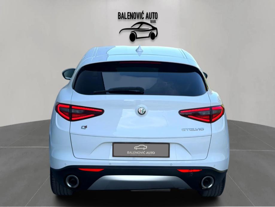 Alfa Romeo Stelvio 2.2 D Q4 210 KS SPORT *SERVISNA* 4x4*AUTOMATIK*KOŽA, fotografija 3