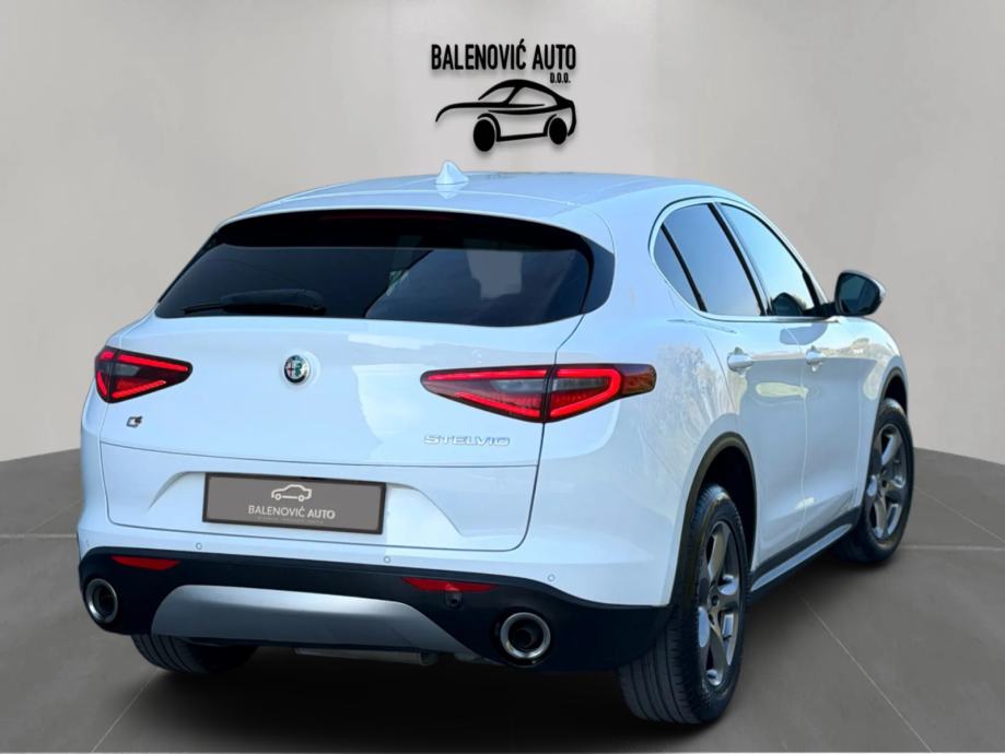 Alfa Romeo Stelvio 2.2 D Q4 210 KS SPORT *SERVISNA* 4x4*AUTOMATIK*KOŽA, fotografija 4