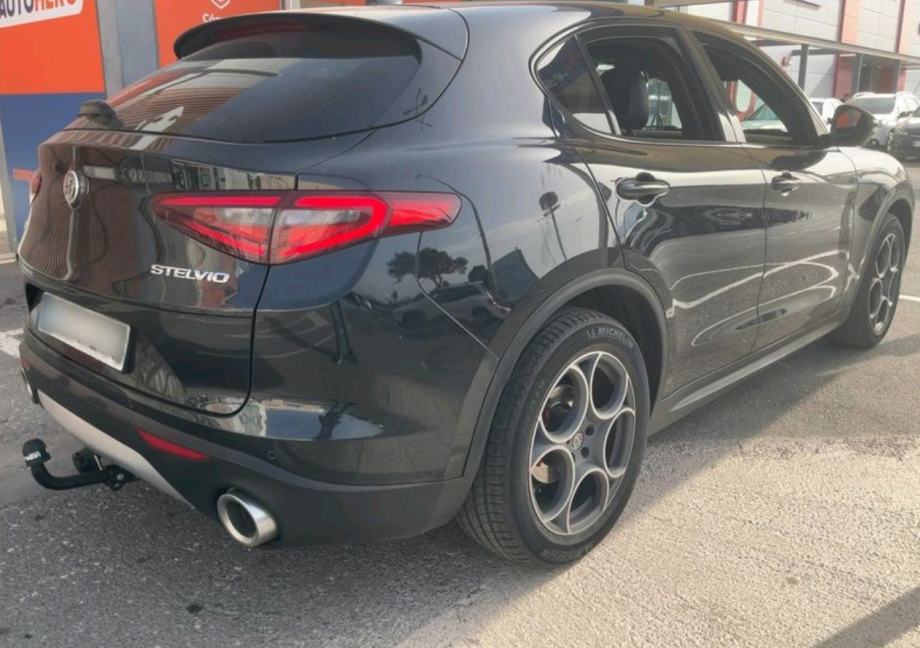 Alfa Romeo Stelvio 2,2 jtd Q4 210, fotografija 3