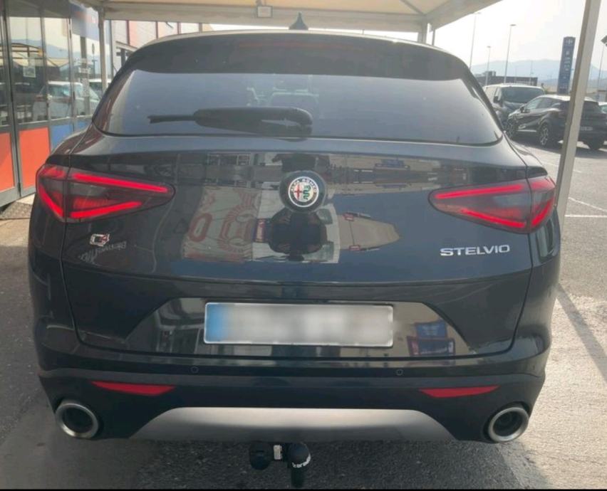 Alfa Romeo Stelvio 2,2 jtd Q4 210, fotografija 4