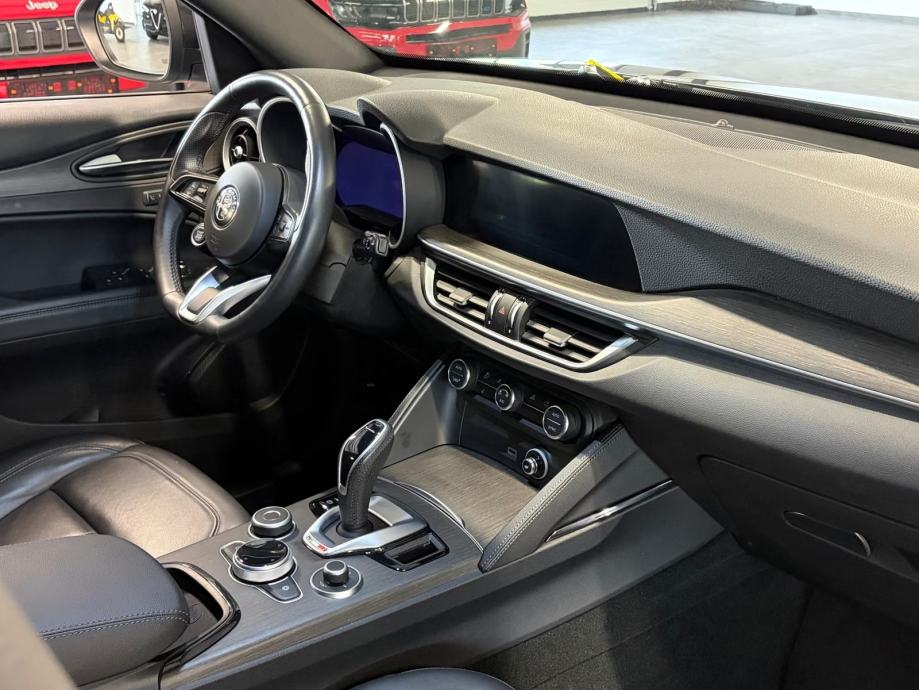 Alfa Romeo Stelvio 2,2 * RJEŠAVAMO LEASING *, fotografija 17