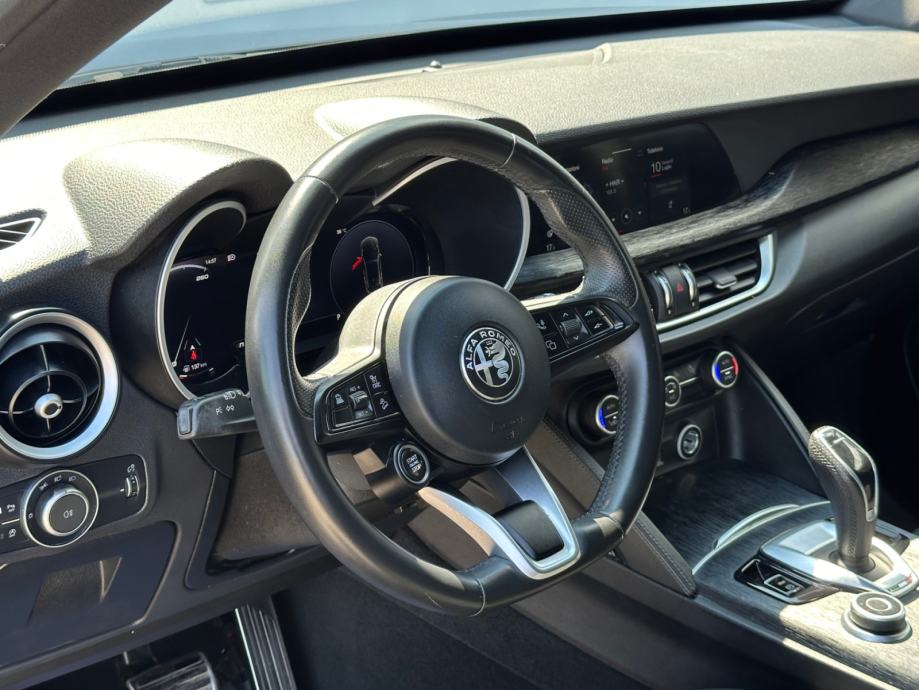 Alfa Romeo Stelvio Q4 2,2 | 24MJ JAMSTVA | PDV, fotografija 7