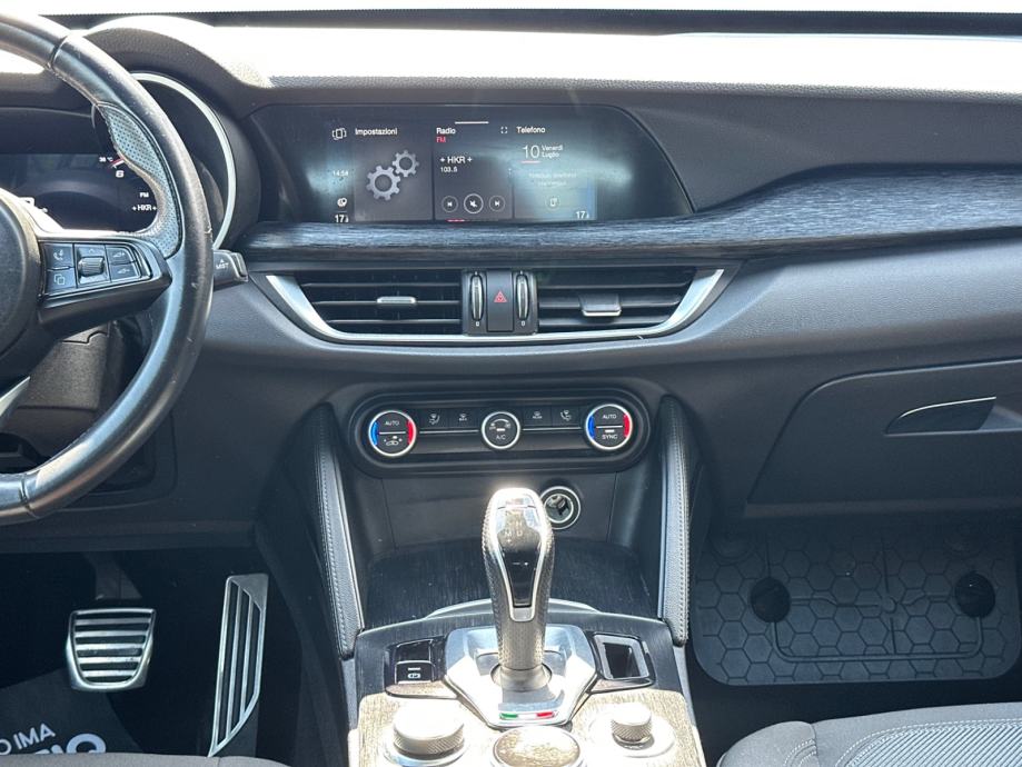Alfa Romeo Stelvio Q4 2,2 | 24MJ JAMSTVA | PDV, fotografija 9