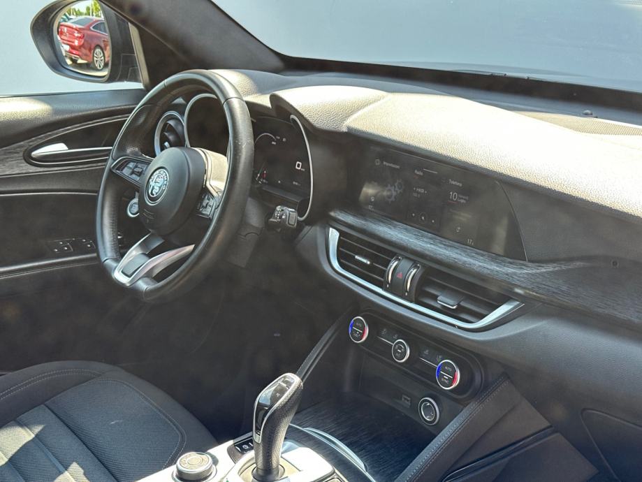 Alfa Romeo Stelvio Q4 2,2 | 24MJ JAMSTVA | PDV, fotografija 10