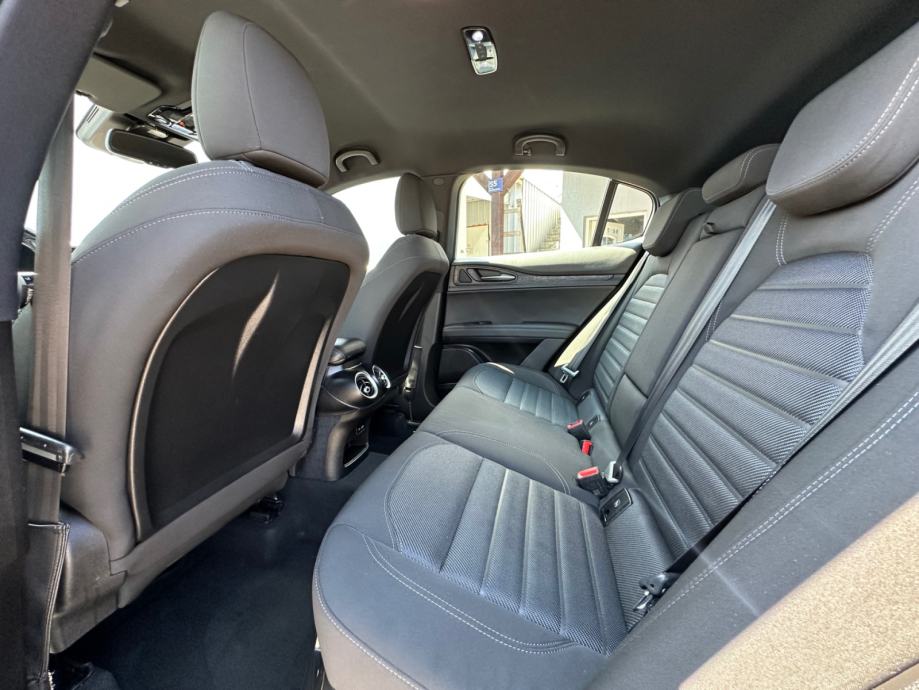 Alfa Romeo Stelvio Q4 2,2 | 24MJ JAMSTVA | PDV, fotografija 15