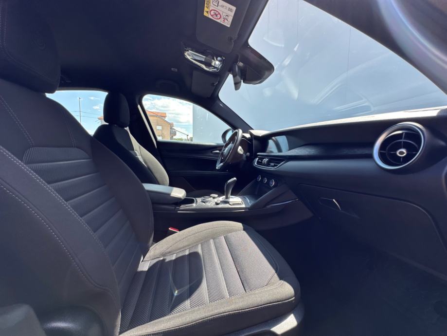 Alfa Romeo Stelvio Q4 2,2 | 24MJ JAMSTVA | PDV, fotografija 16