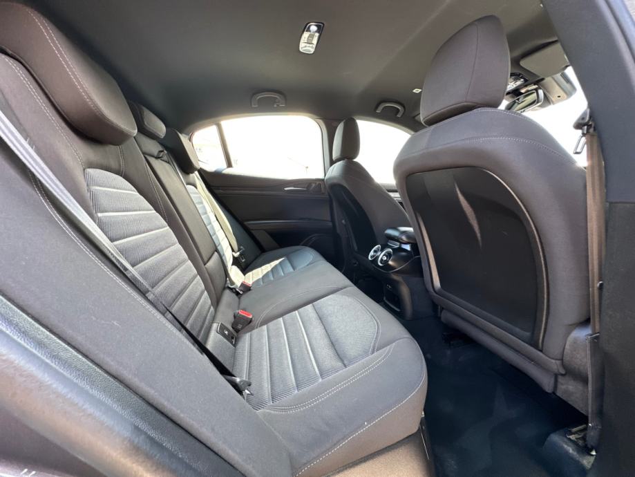 Alfa Romeo Stelvio Q4 2,2 | 24MJ JAMSTVA | PDV, fotografija 17