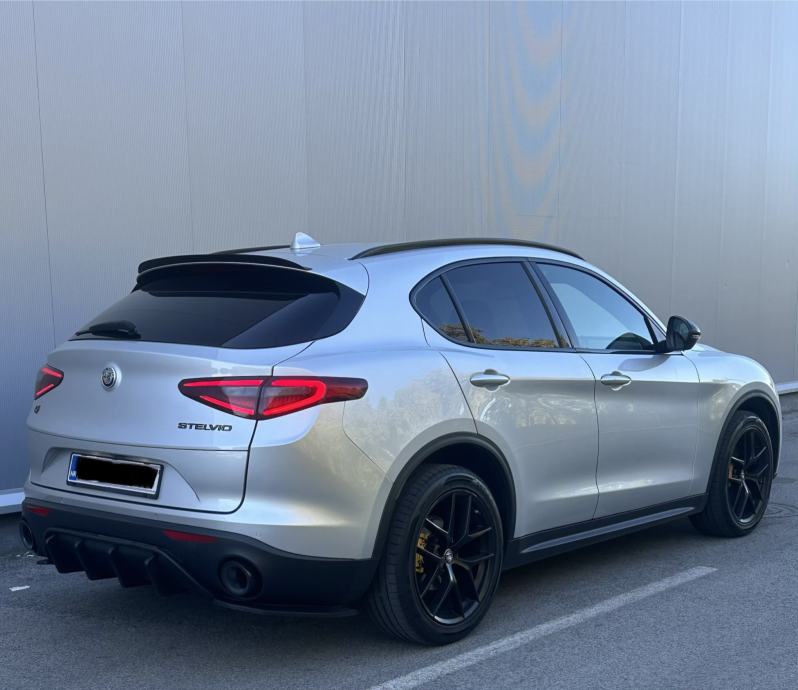 ALFA ROMEO STELVIO Q4, 2.2 D, 210 KS VELOCE / AUTOMATIK / KAMERA / TOP, fotografija 6