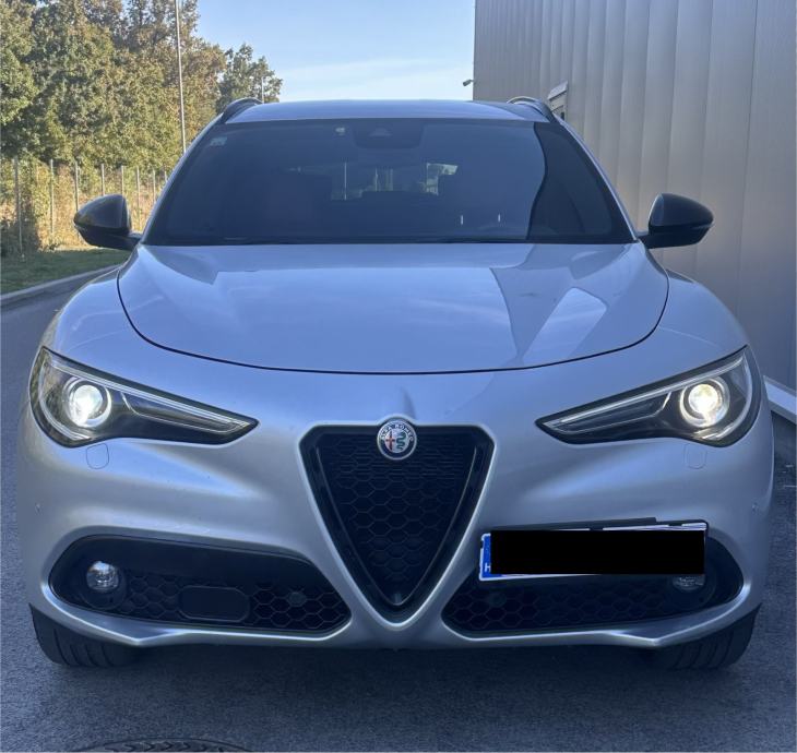 ALFA ROMEO STELVIO Q4, 2.2 D, 210 KS VELOCE / AUTOMATIK / KAMERA / TOP, fotografija 2