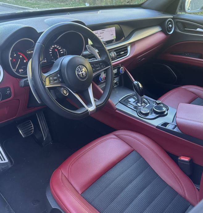ALFA ROMEO STELVIO Q4, 2.2 D, 210 KS VELOCE / AUTOMATIK / KAMERA / TOP, fotografija 9