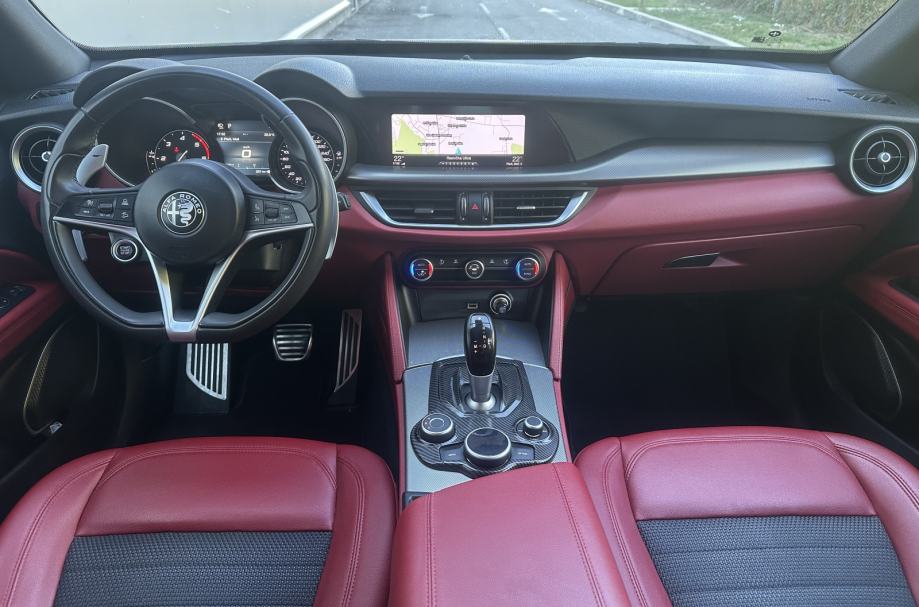 ALFA ROMEO STELVIO Q4, 2.2 D, 210 KS VELOCE / AUTOMATIK / KAMERA / TOP, fotografija 12