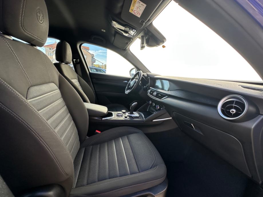Alfa Romeo Stelvio Q4 2,2 Diesel 190 Super | 24MJ JAMSTVA | U PDV-U, fotografija 15