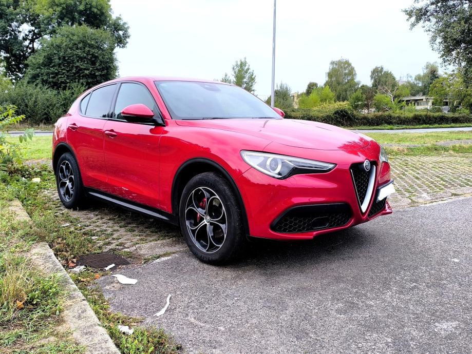 Alfa Romeo Stelvio Q4 2,2 JTDM, fotografija 6