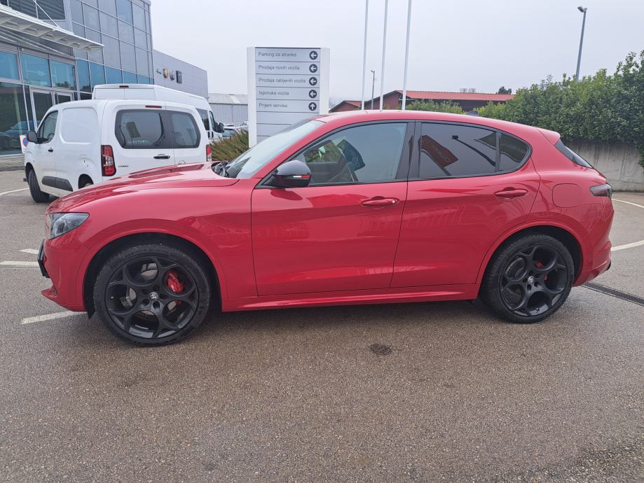 Alfa Romeo Stelvio TRIBUTO ITALIANO 2.2 210 Q4 AT8 38tkm JAMSTVO 06/29, fotografija 2