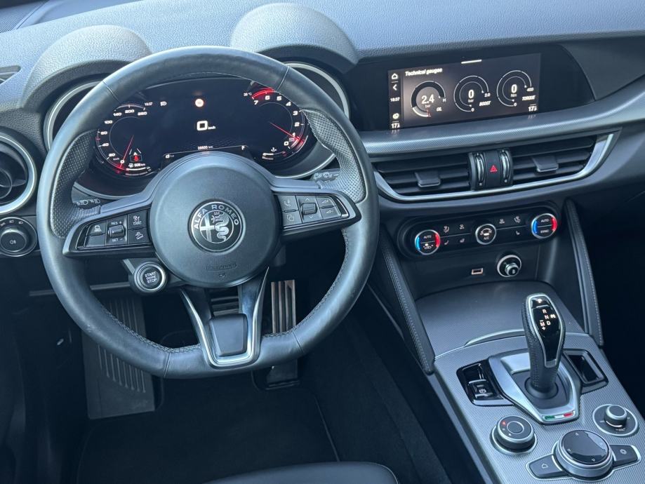 Alfa Romeo Stelvio Veloce 2,0 Turbo 280ks 2024 - Alu 21”•U PDV-u, fotografija 16